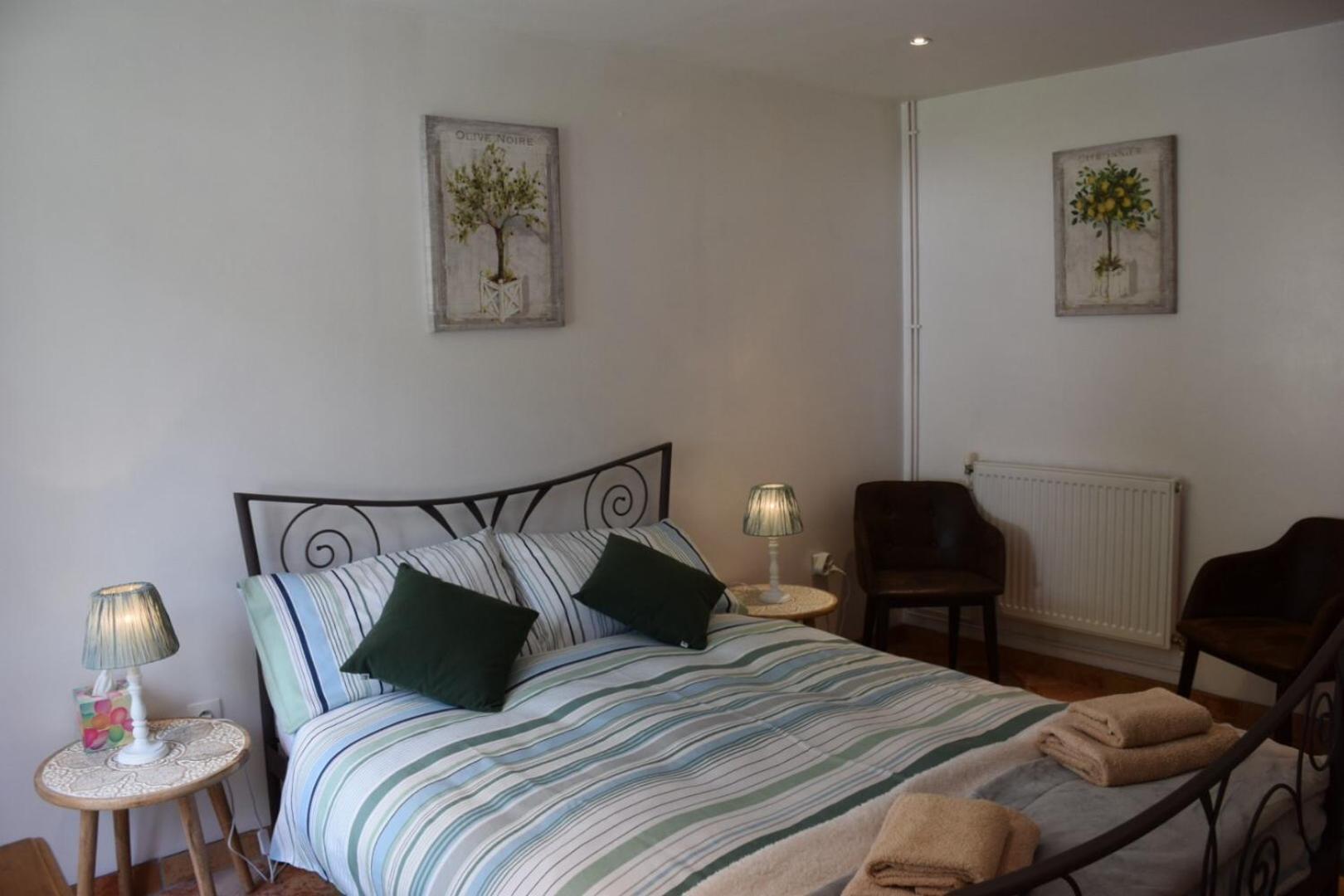 Libellule Bed & Breakfast Coussac-Bonneval Exterior foto